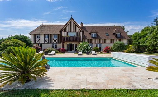 House in Cricquebœuf, Normandy, France 1