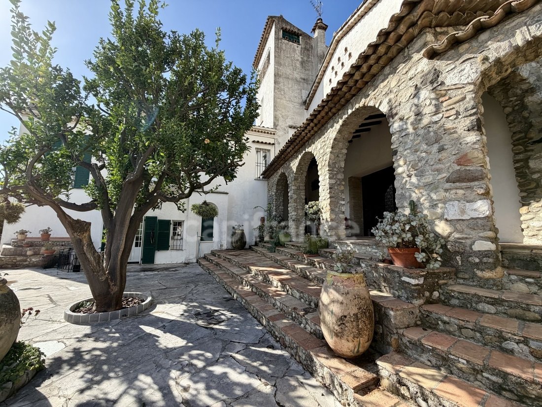 Casa en Val de Cagne-Colline Route de Vence, Cagnes-sur-Mer, Francia 1 - 19161336