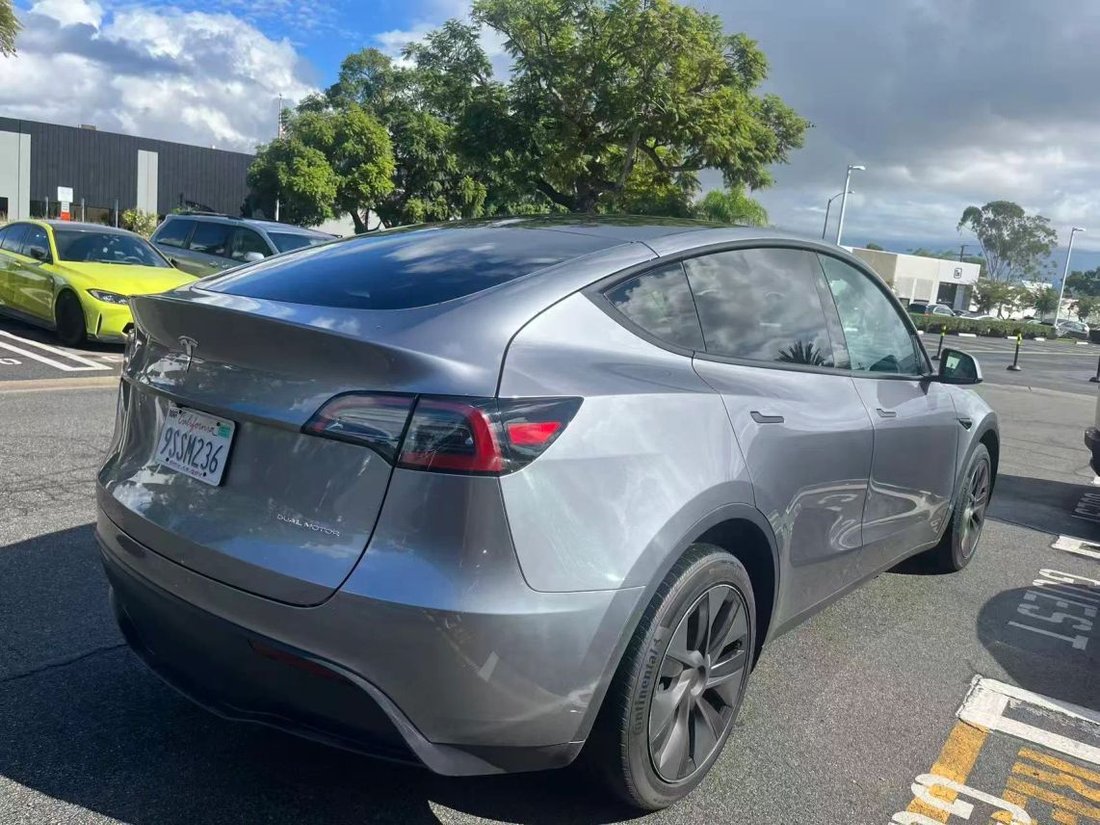 Suv in Costa Mesa, CA, United States 2 - 19164981
