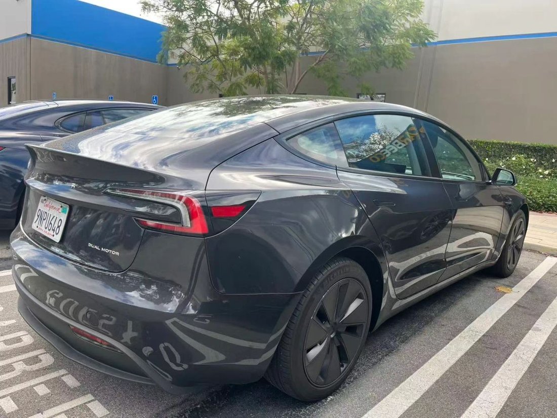 Sedan in Costa Mesa, CA, United States 2 - 19164999