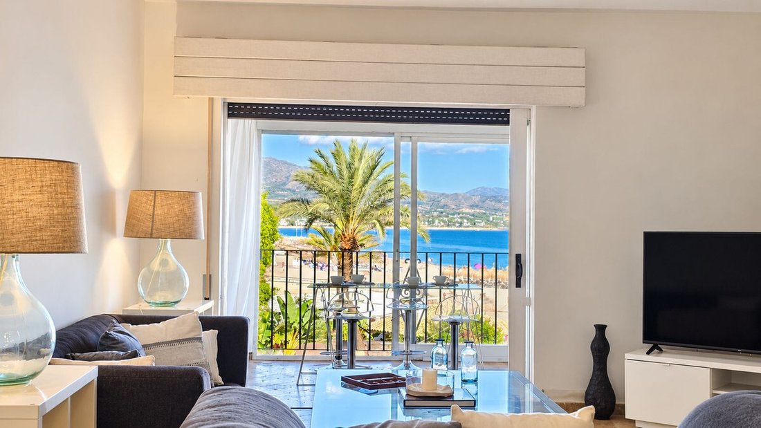 Apartment in Puerto Banus, Marbella, Spain 3 - 19164419