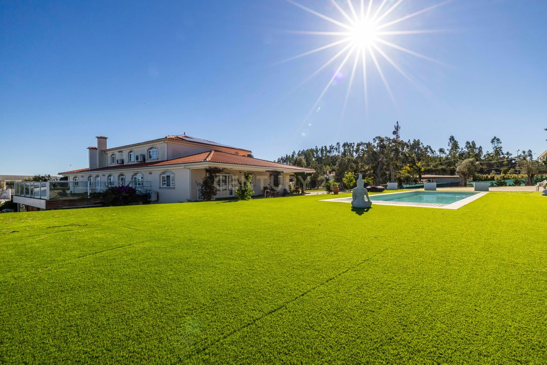 Villa in Parceiros e Azoia, Leiria District, Portugal 1 - 19164380