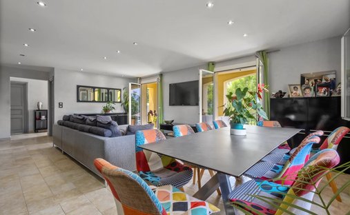 Villa in Les Impiniers-Font de Cine-Vaucontrade, Vallauris, Frankreich 1
