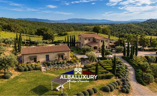 Villa in Magliano in Toscana, Tuscany, Italy 1