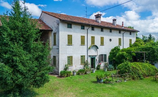 Casa de Campo en Maleo, Lombardía, Italia 1