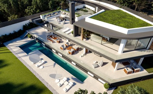 Land in Golden Mile, Andalusia, Spain 1