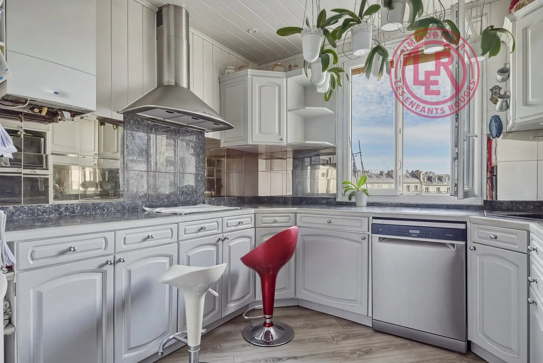 Apartment in Saint Vincent de Paul-Lariboisière, Paris 10e Arrondissement, Paris 5 - 19160476