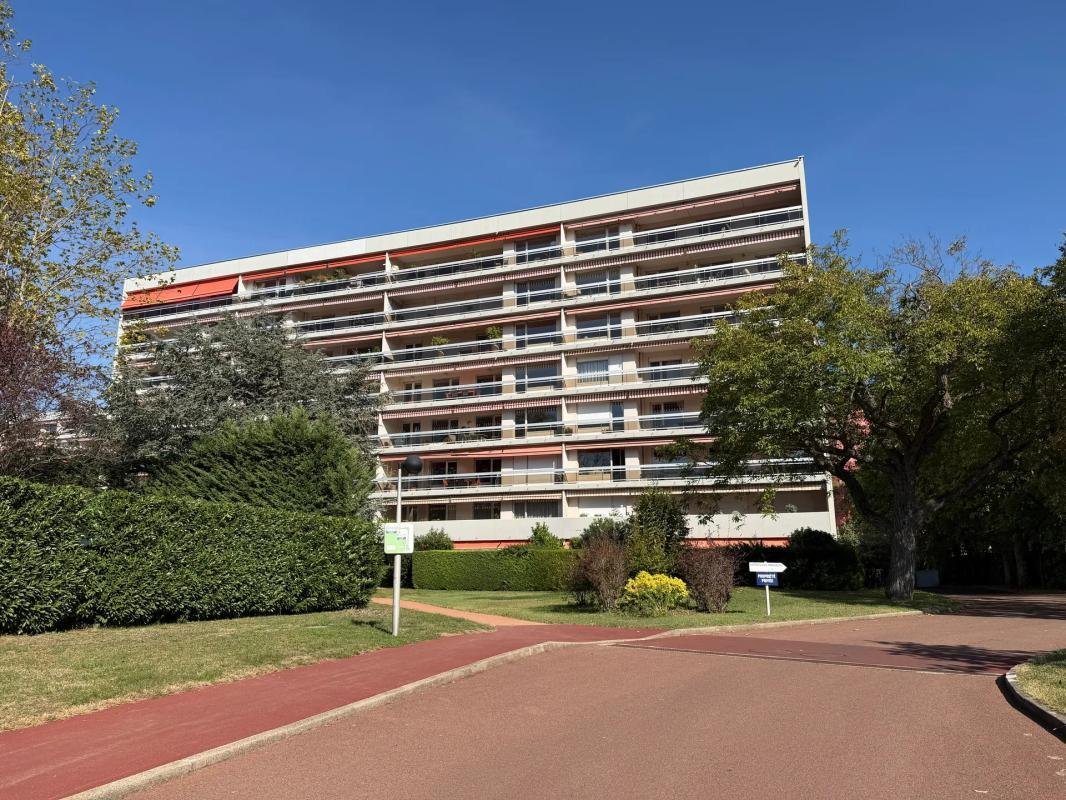 Apartment in Plateau de la Croix Rousse-Ouest, Lyon 4e Arrondissement, Lyon 2 - 19161284