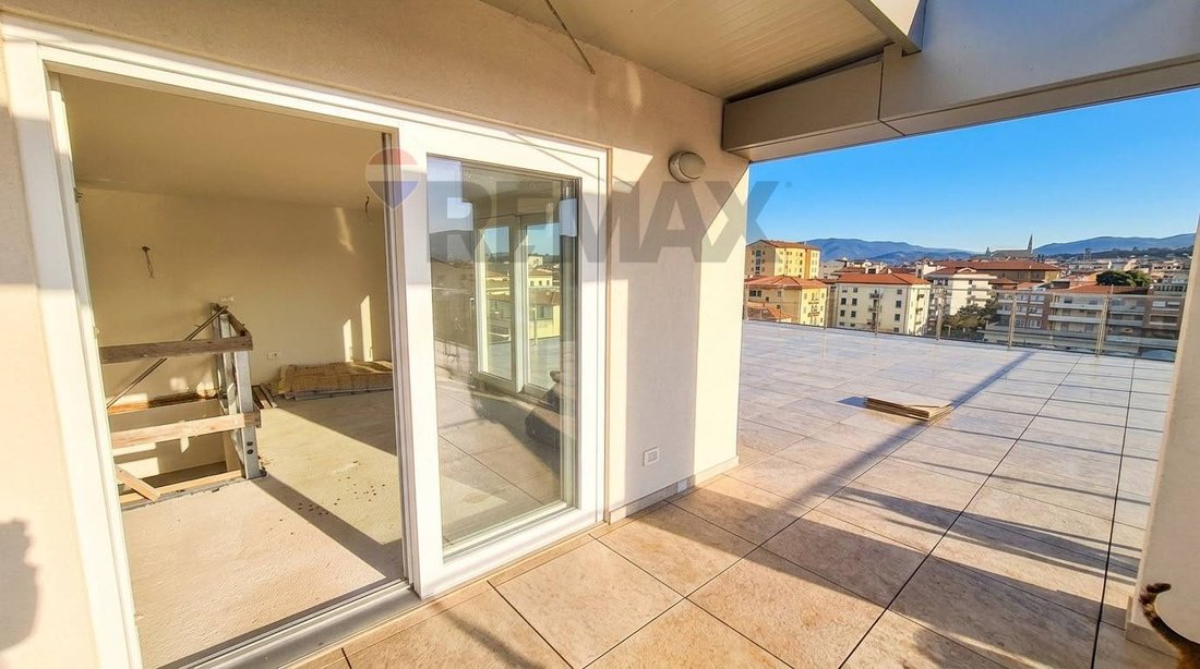 Apartment in Saione-San Donato-Pescaiola, Arezzo, Tuscany 1 - 19165567