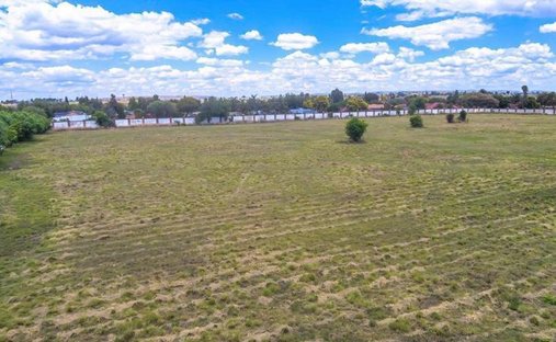 Land in Parkrand, Gauteng, Südafrika 1