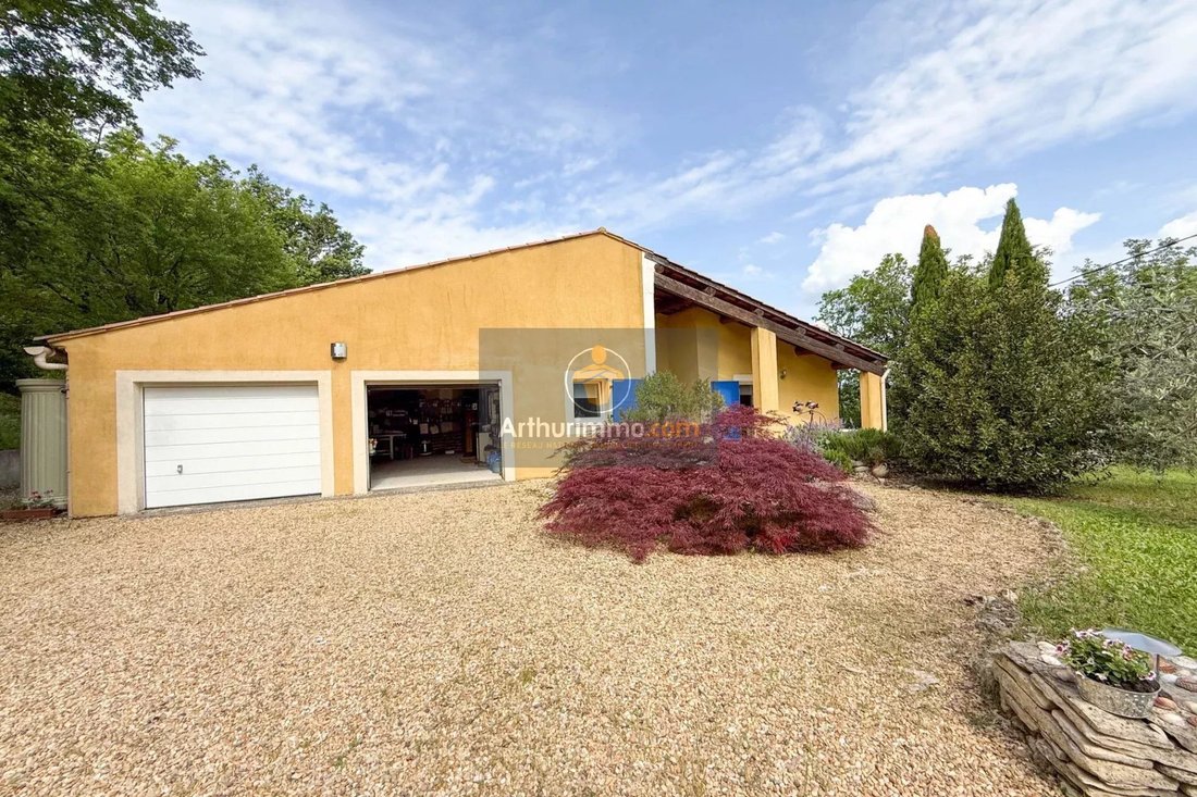 Villa in Apt, Provence-Alpes-Côte d'Azur, France 1 - 19160064