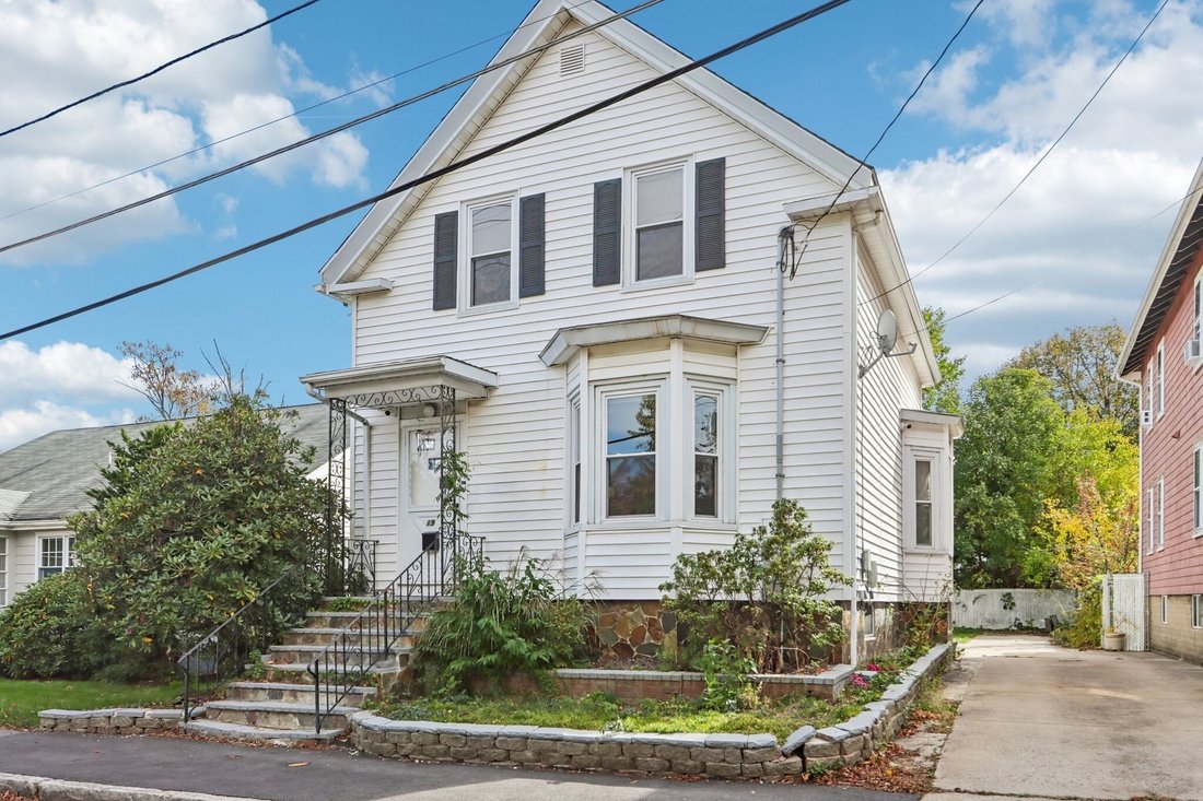 House in Medford, Massachusetts, United States 4 - 19165500