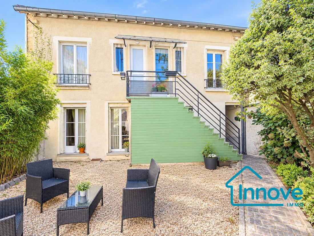 Apartment in Domaine National du Château, Versailles, France 2 - 19165964