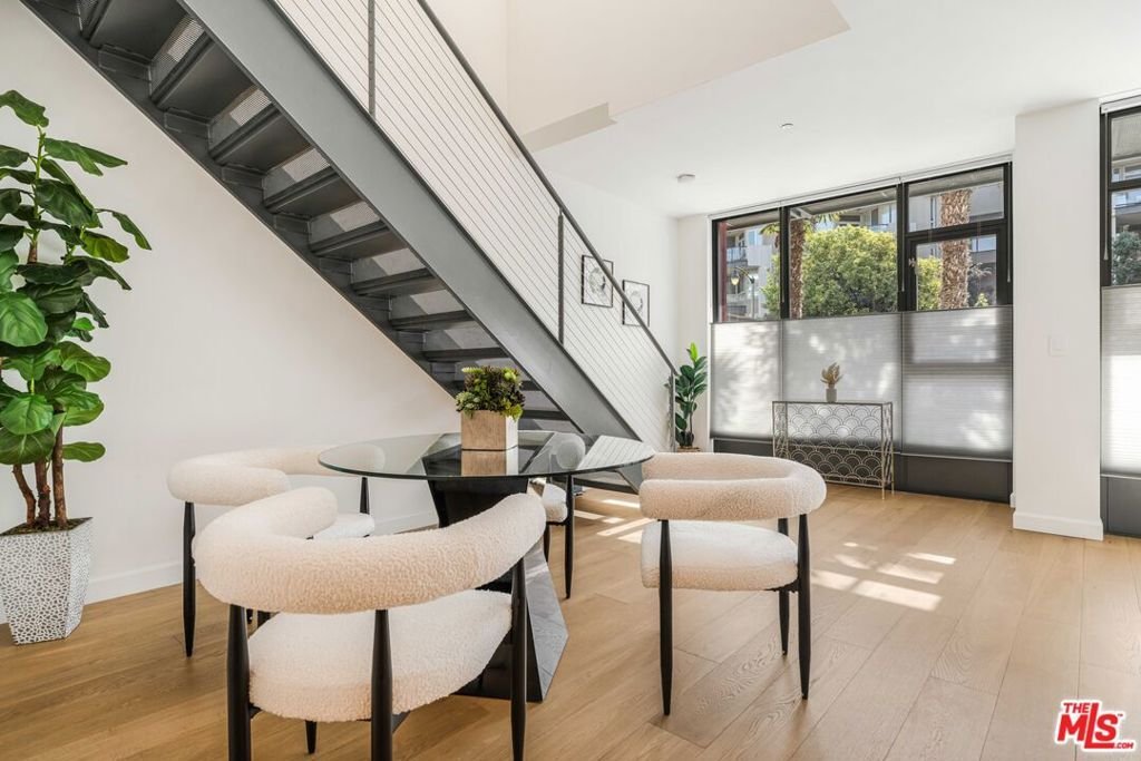Appartement à Los Angeles, Californie, États-Unis 4 - 19162565