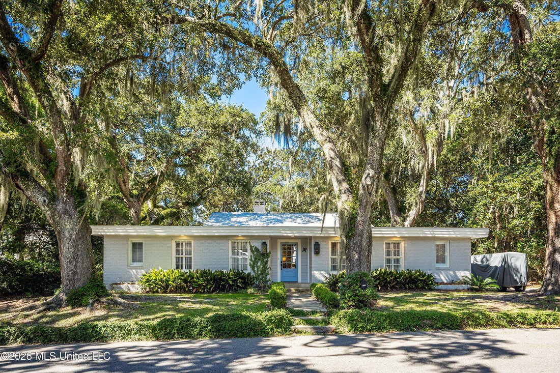 House in Ocean Springs, Mississippi, United States 2 - 19162278