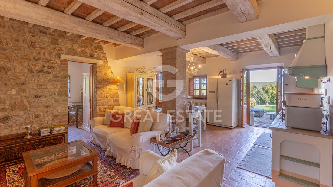 Estate in Todi, Umbria, Italy 5 - 19162911