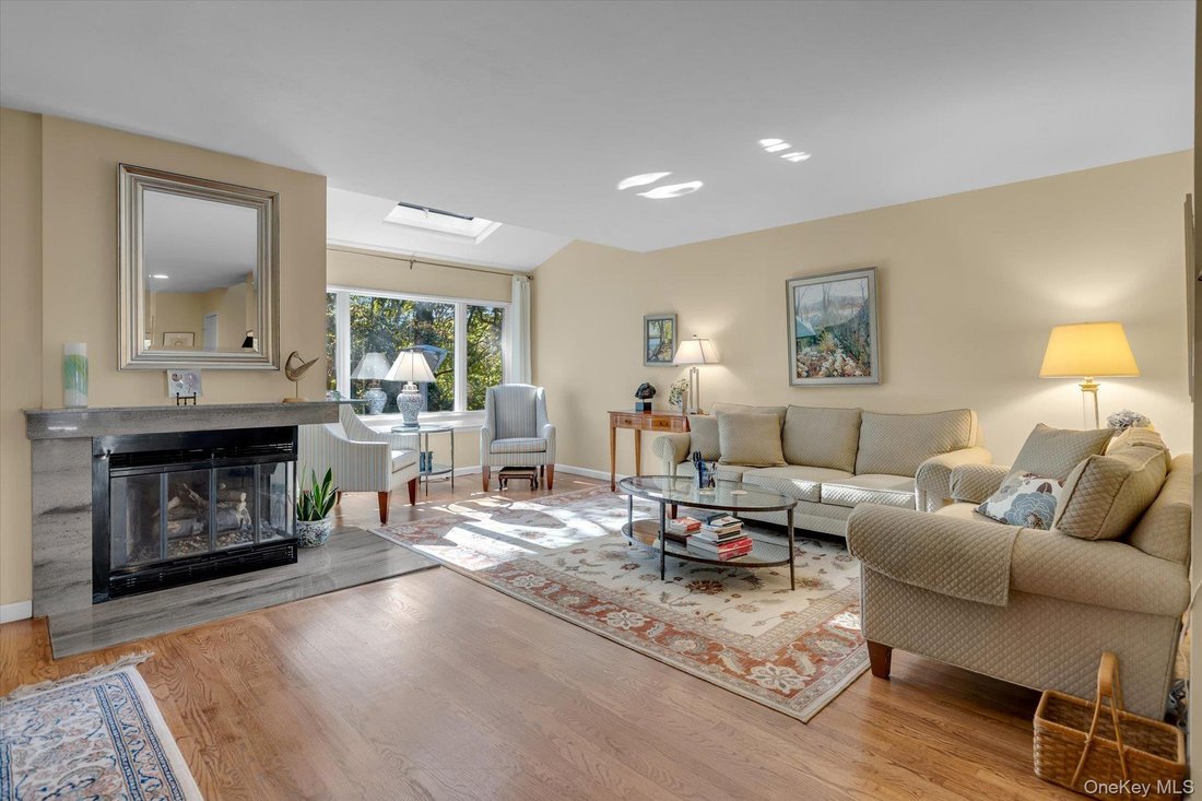 Condo in Northport, New York, United States 4 - 19164449