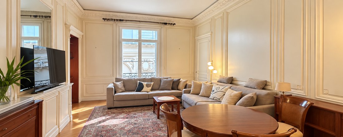 Apartment in Palais Royal, Paris 1er Arrondissement, Paris 3 - 19164362