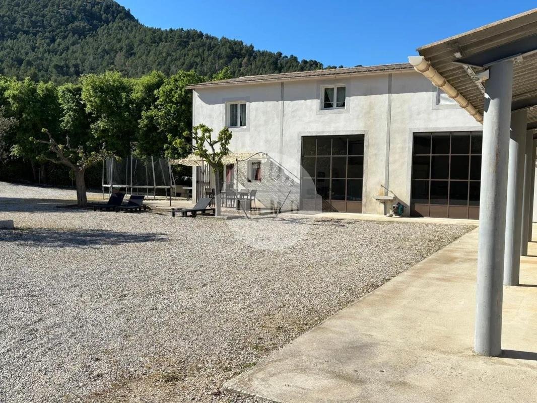 Villa in Cuges-les-Pins, Provence-Alpes-Côte d'Azur, France 5 - 19161181