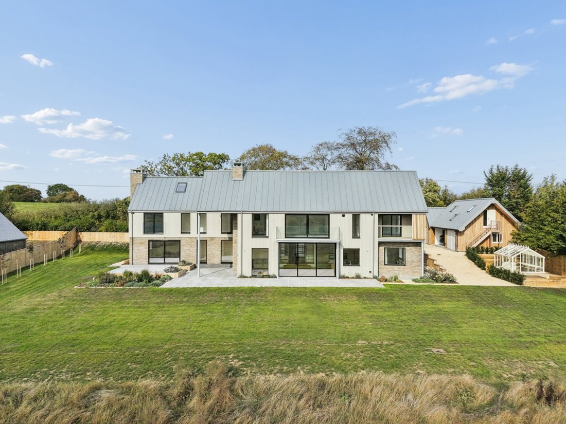 House in Oxfordshire, England 1 - 19160879