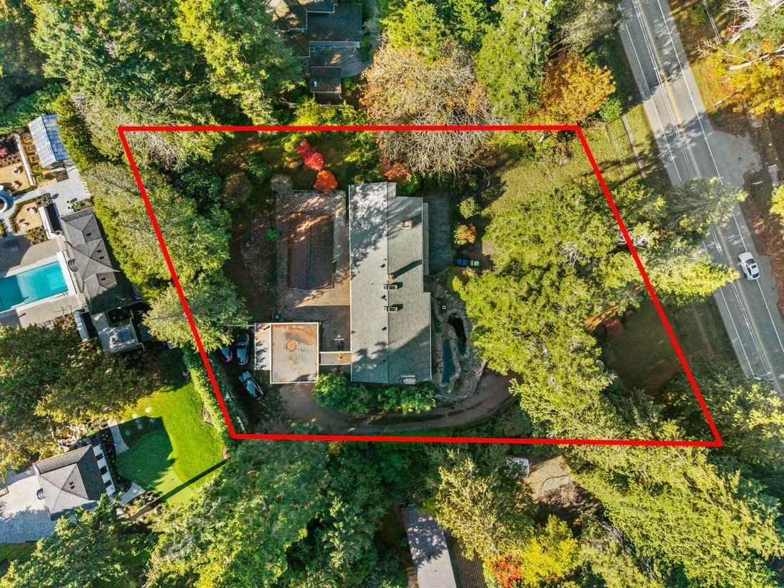 House in Surrey, British Columbia, Canada 2 - 19165837