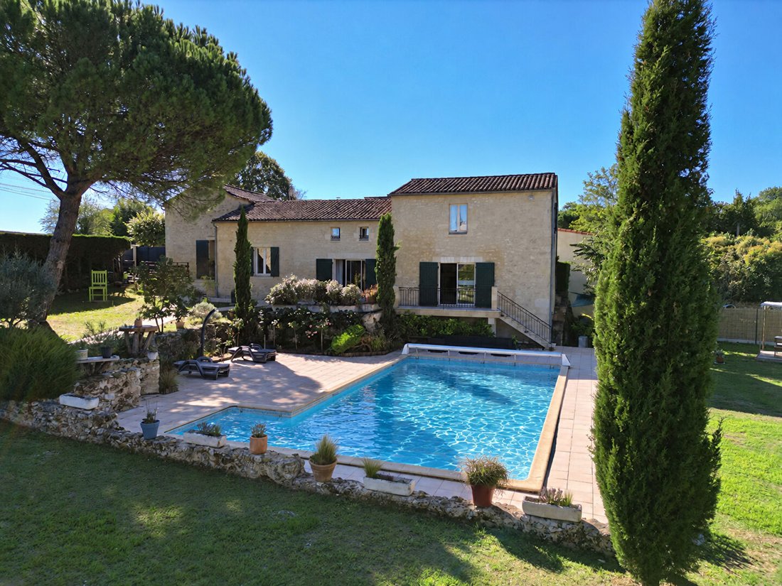 Villa in Saint-Émilion, Nouvelle-Aquitaine, France 1 - 19164107