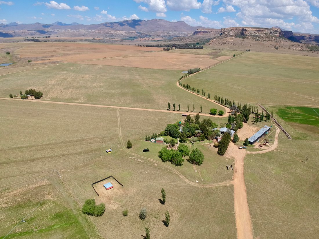Farm Ranch in Clarens, Free State, South Africa 1 - 19161800