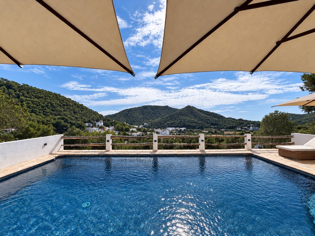 Villa in Cala Llonga, Ibiza, Santa Eularia des Riu, Balearic Islands 3 - 19160484