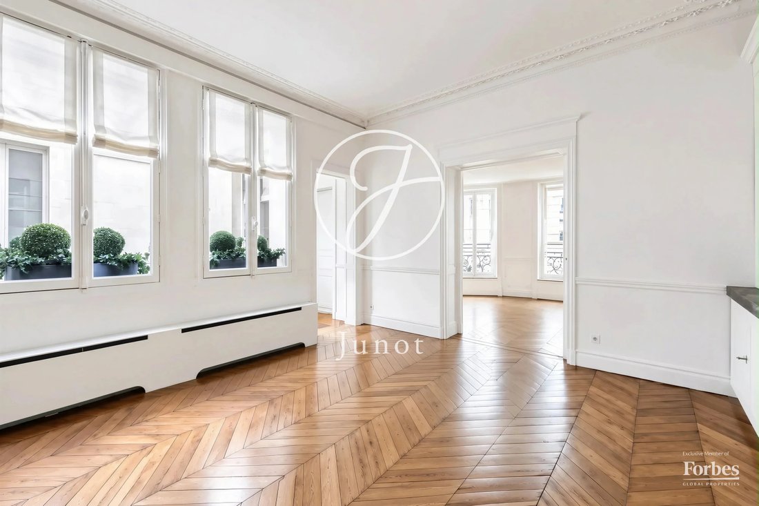 Apartment in Monnaie, Paris 6e Arrondissement, Paris 2 - 19161076