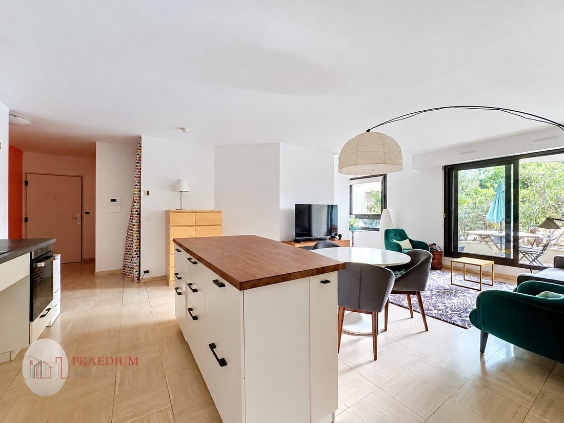 Appartamento a Altopiano Nord, Suresnes, Francia 1 - 19165900