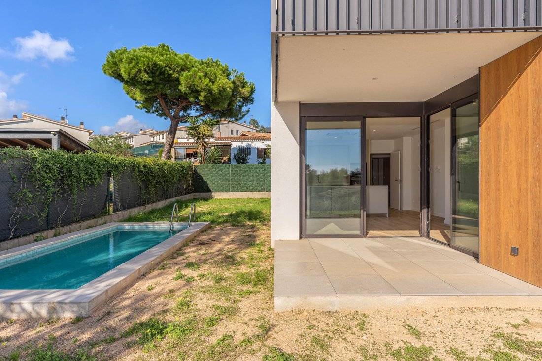 Villa in Palamos, Catalonia, Spain 2 - 16987652