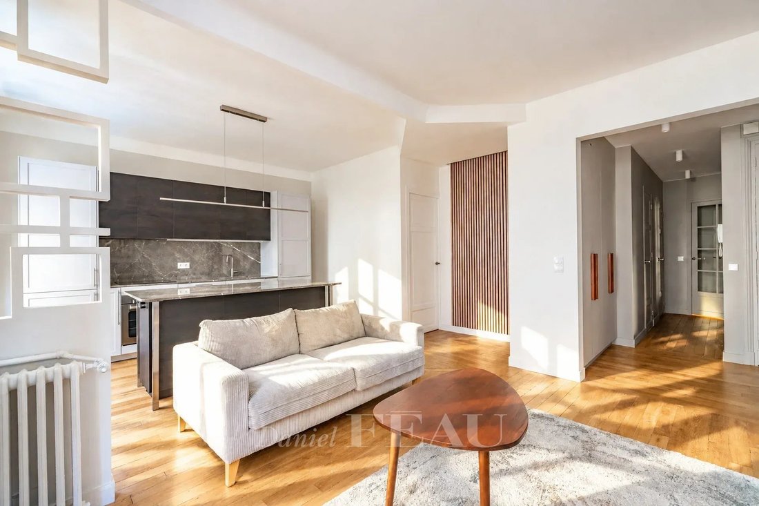 Apartment in Violet Commerce, Paris 15e Arrondissement, Paris 3 - 19161235