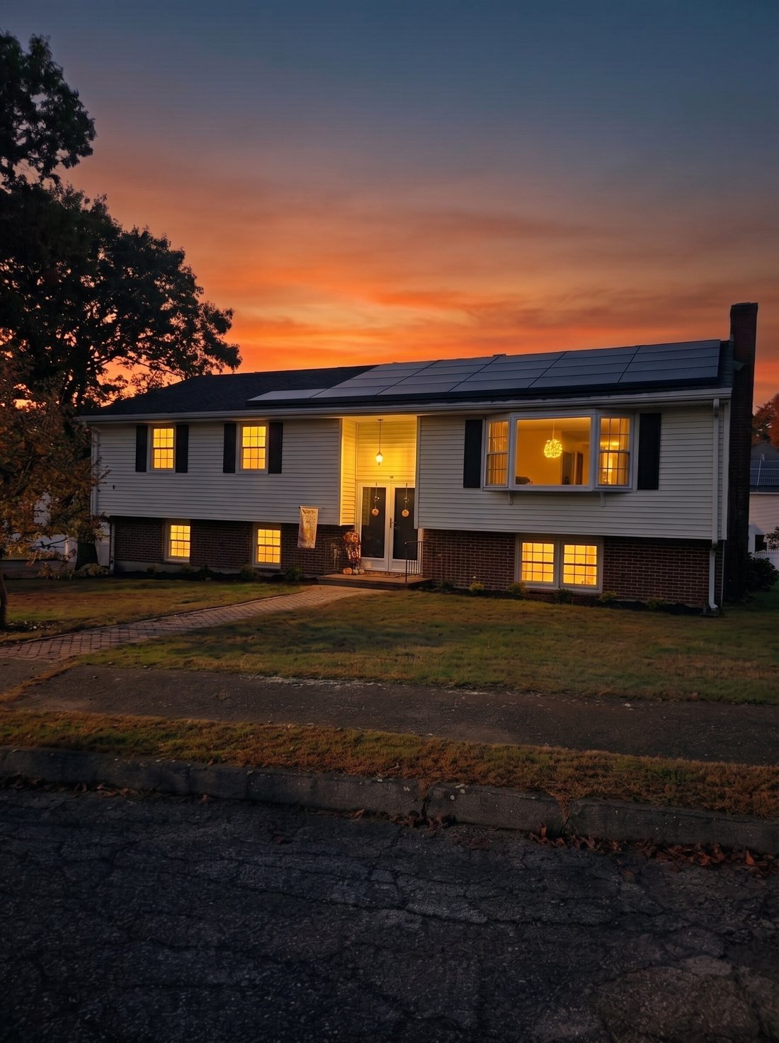 House in Stoneham, Massachusetts, United States 2 - 19109267