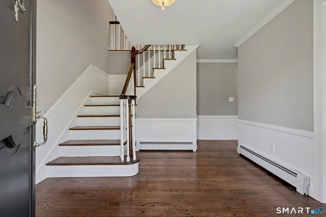 House in Stratford, Connecticut, United States 4 - 19160003