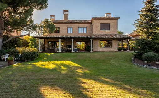 Villa in Majadahonda, Comunidad de Madrid, Spain 1