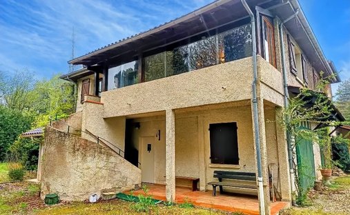 Villa in Puycalvel, Okzitanien, Frankreich 1