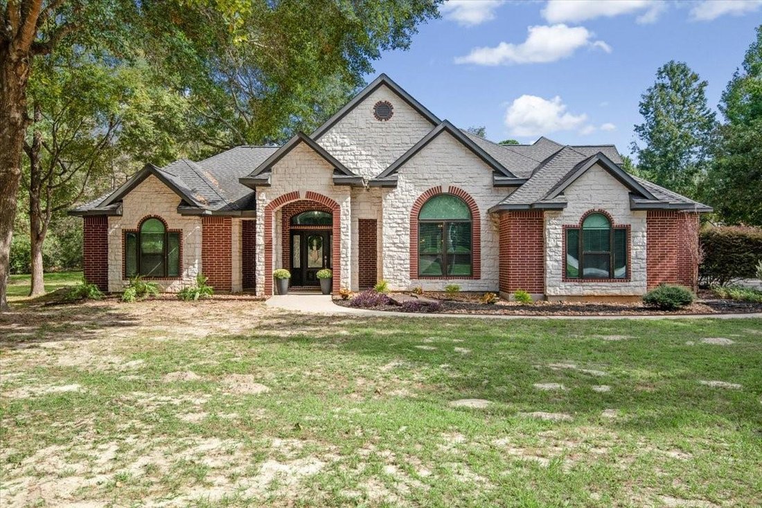 House in Montgomery, Texas, United States 3 - 19164192