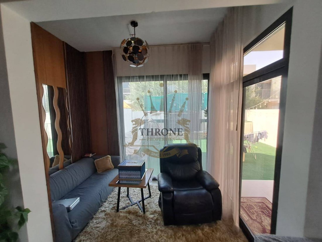 Townhouse in Damac Hills 2, Dubai, United Arab Emirates 4 - 19160560