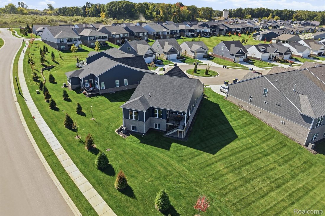 Eigentumswohnung in Milford Charter Township, Michigan, Vereinigte Staaten 1 - 19161681