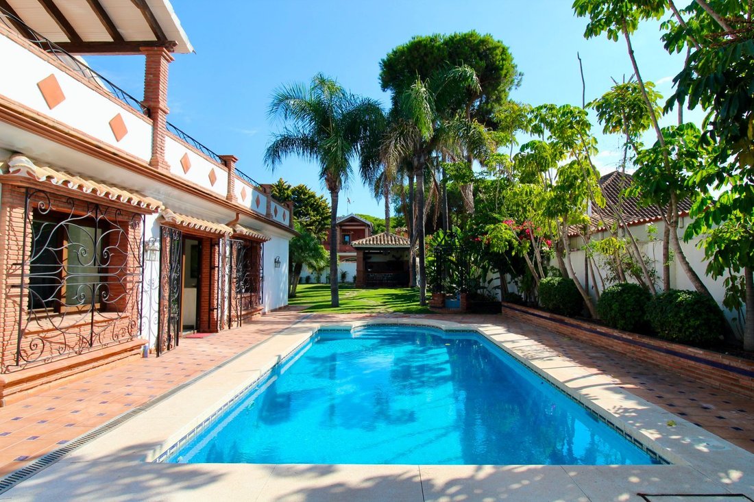 Chalet in Estepona, Andalusia, Spain 3 - 19163067