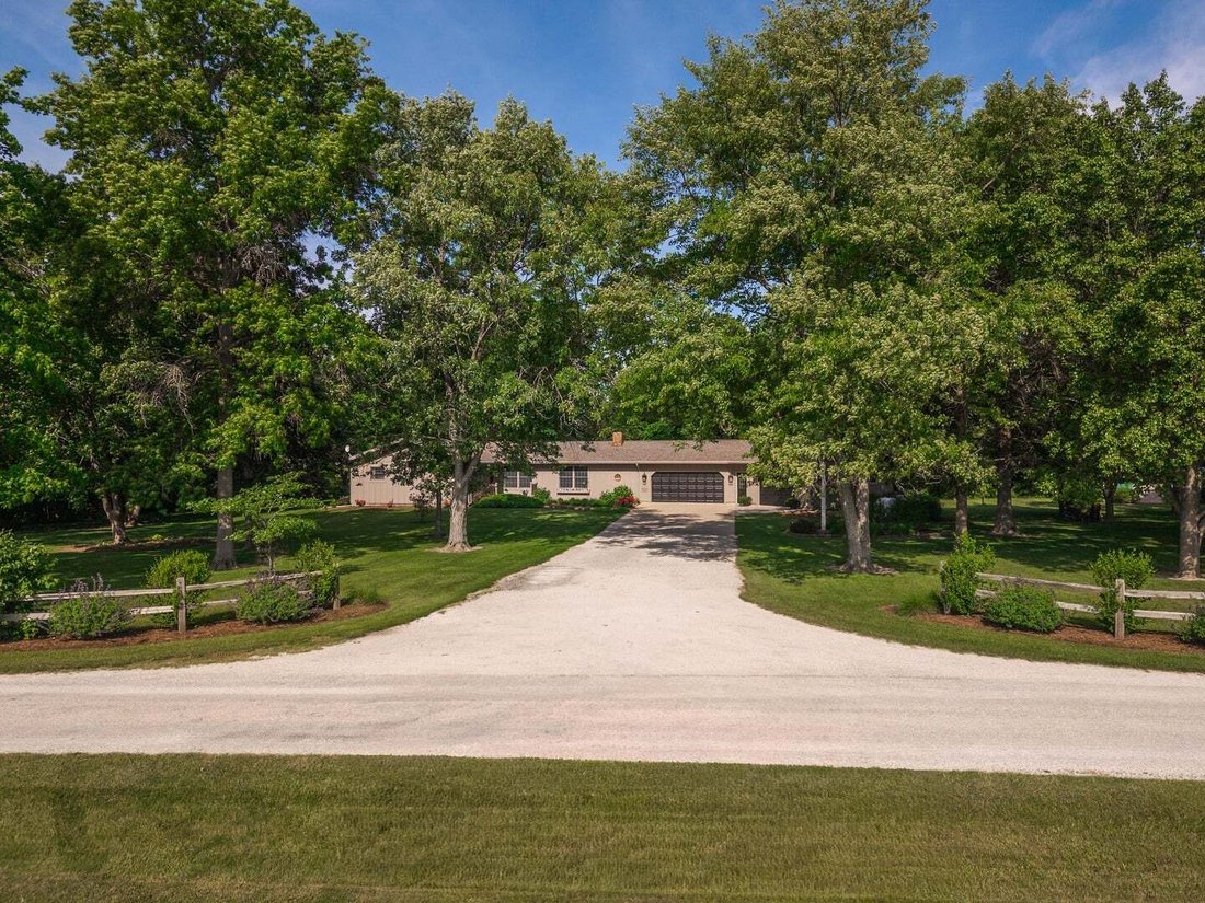 House in Pontiac, Illinois, United States 5 - 19163657