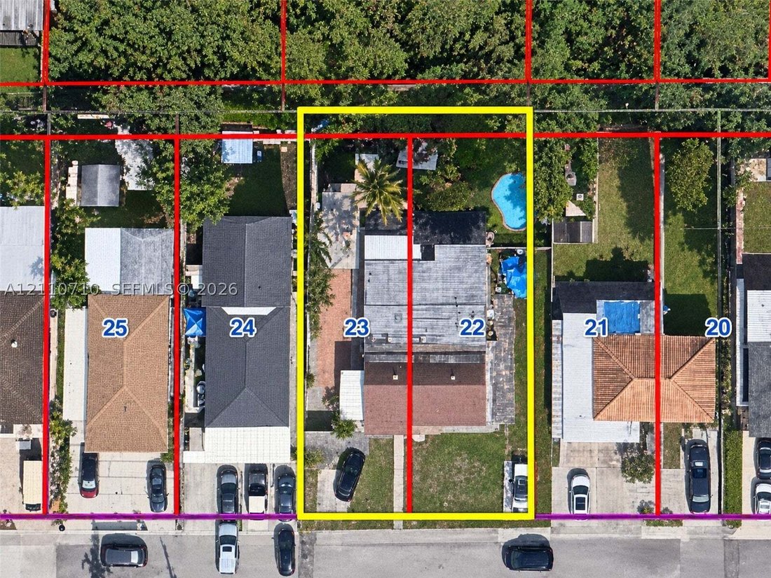 House in Hialeah, Florida, United States 1 - 19163449