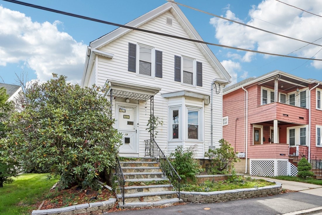 House in Medford, Massachusetts, United States 2 - 19165500