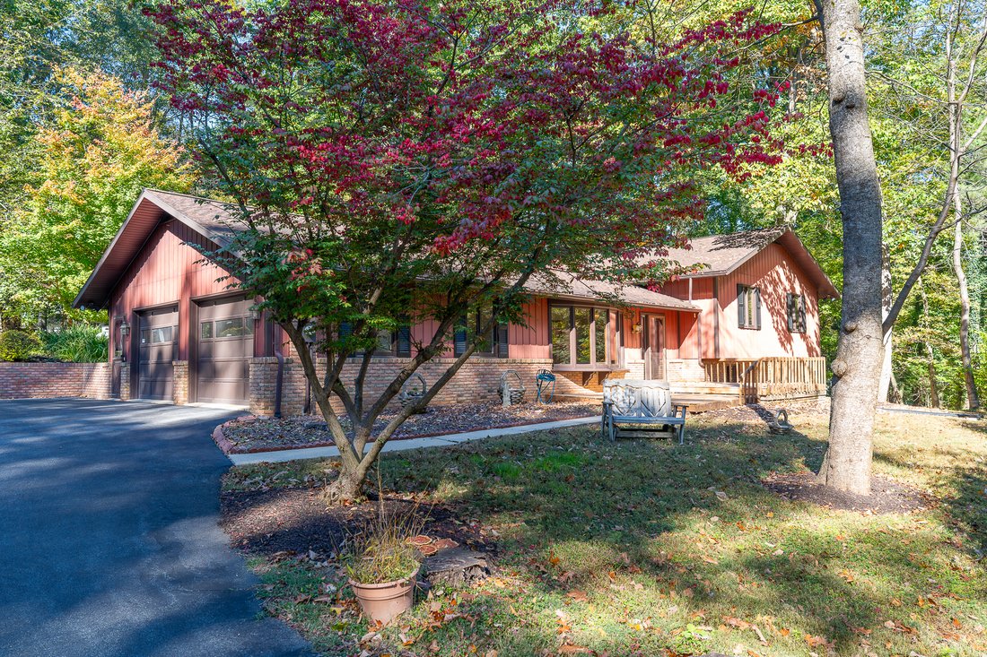 House in Lancaster, Pennsylvania, United States 1 - 19162093
