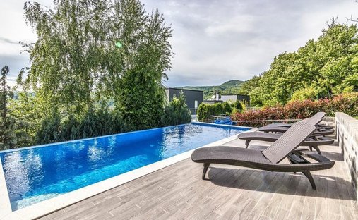 Villa in Mjesni odbor Sestine, Zagreb, Gespanschaft Zagreb 1