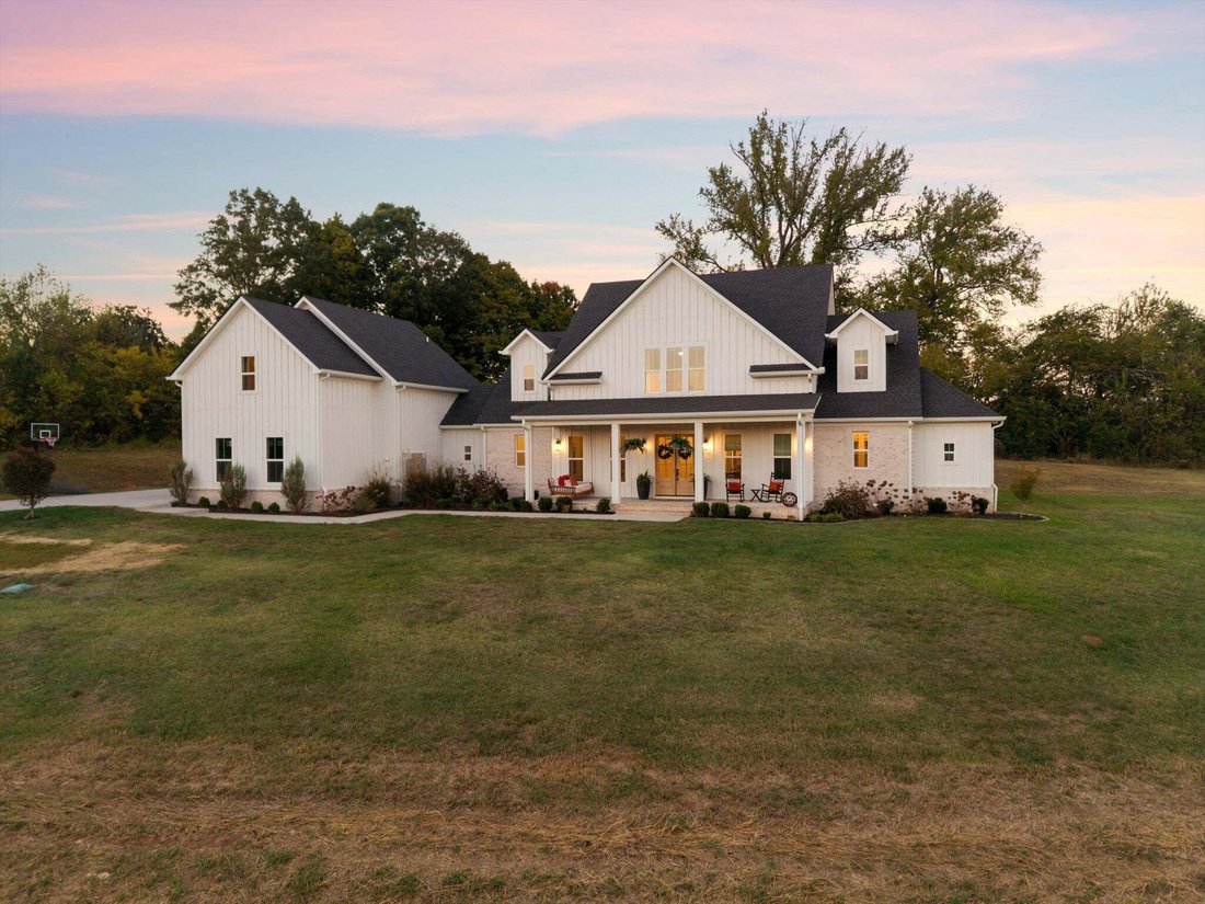 House in Columbia, Tennessee, United States 1 - 19163350
