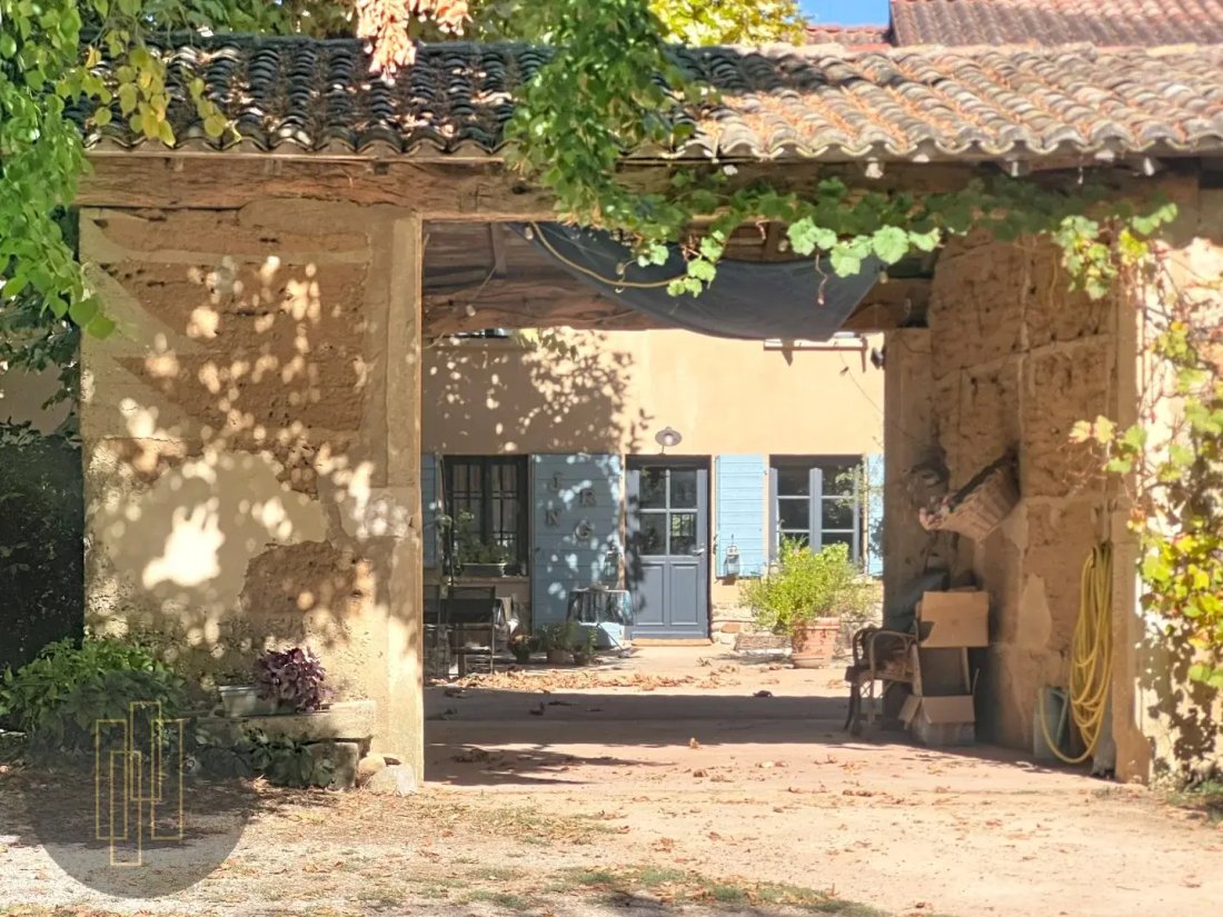 Haus in Sainte-Euphemie, Auvergne-Rhone-Alpen, Frankreich 3 - 18236395
