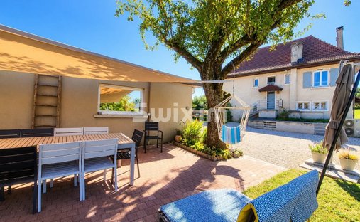 Haus in Mesigny, Auvergne-Rhone-Alpen, Frankreich 1