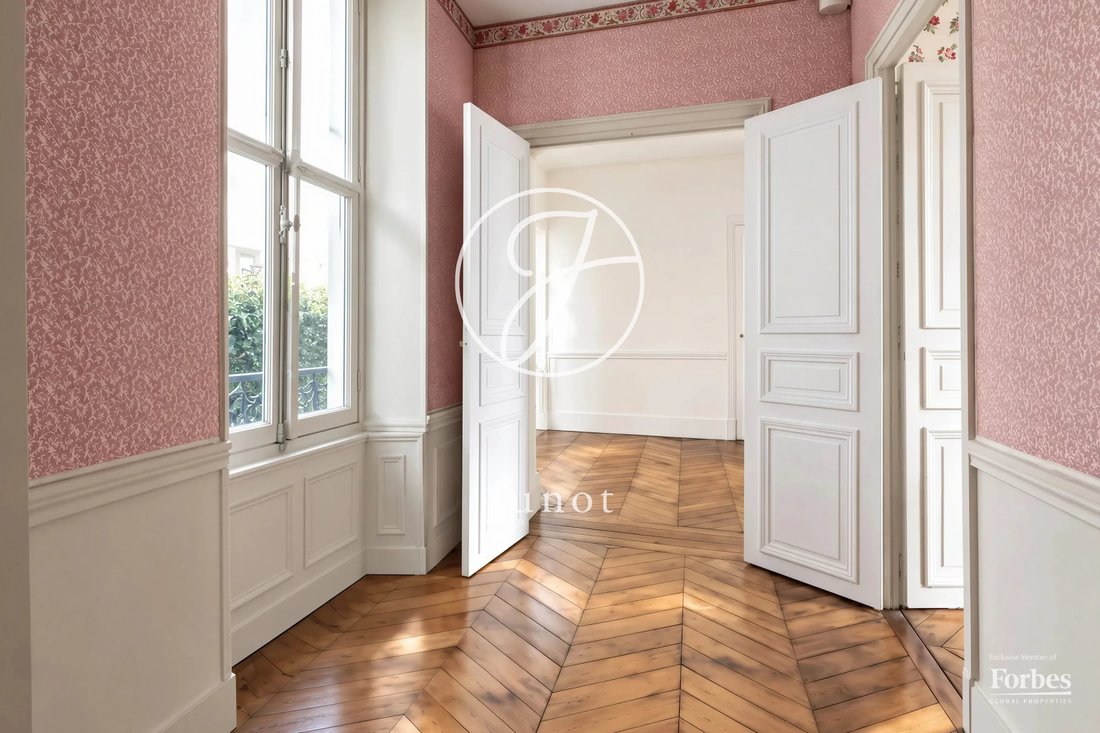 Apartment in Monnaie, Paris 6e Arrondissement, Paris 5 - 19161076