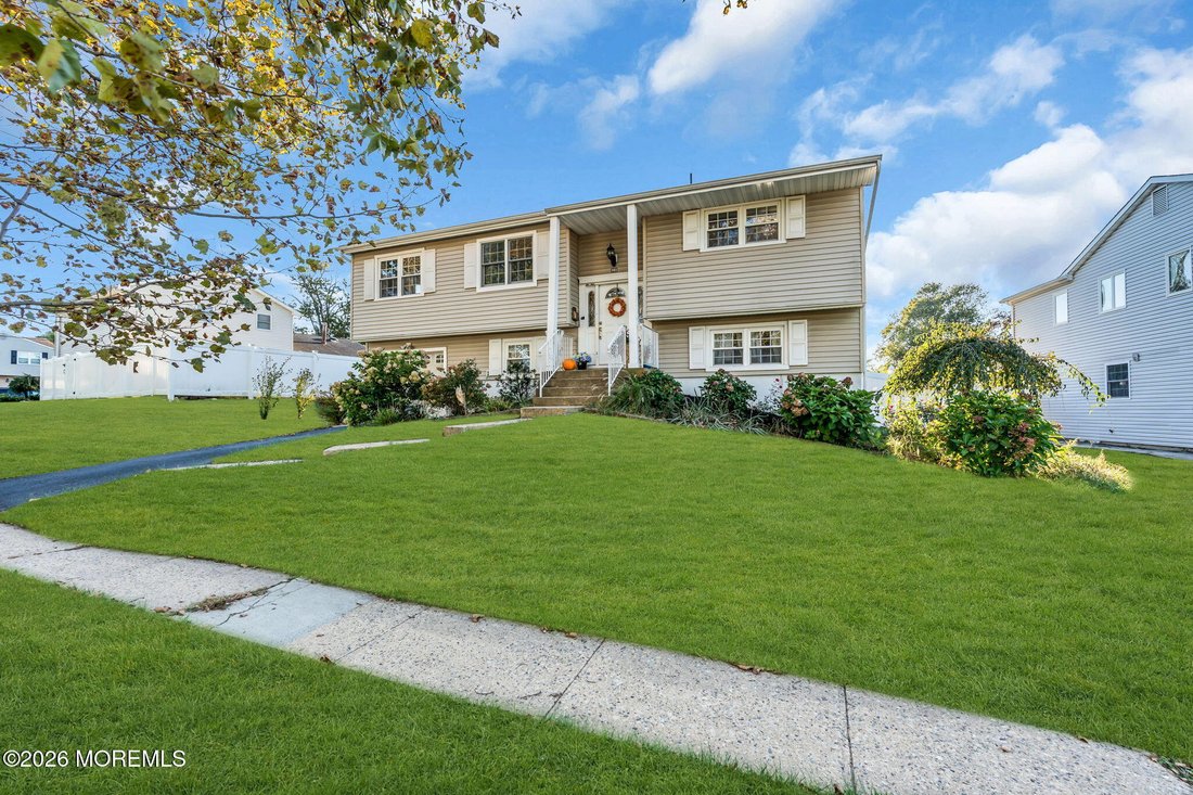 House in Hazlet, New Jersey, United States 2 - 19162483